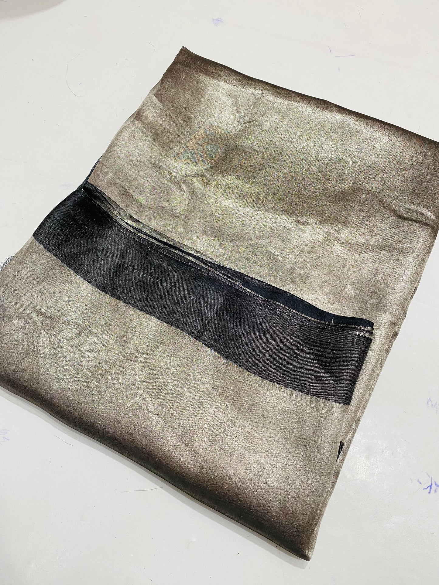 Banaras Pure Tissue Soft Silk Saree with Luxurious Weaves & Royal Elegance