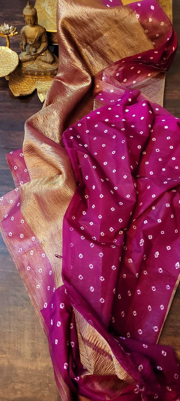 Elegant Crushed Tissue Silk Saree with Contrast Bandhini Border & Blouse