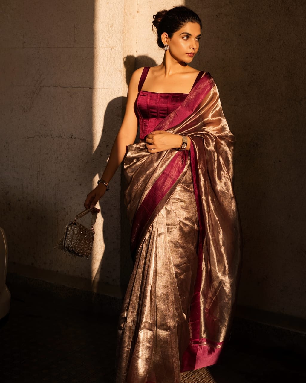 Banaras Pure Tissue Soft Silk Saree with Luxurious Weaves & Royal Elegance